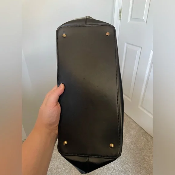 Ralph Lauren black leather and gold accent bag - Picture 7 of 7